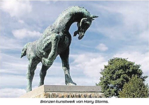 Bronzenbeeld-paard.jpg
